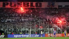 Grave denuncia en Colo Colo: contrató a barrista condenado por homicidio frustrado