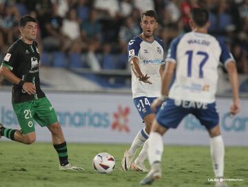 Aldasoro, durante el partido disputado ayer en el Heliodoro contra el Tenerife.