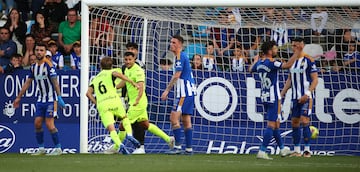 Sergio, justo después de marcar de cabeza el gol en Ponferrada