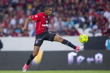 'Alegría' no ha rendido lo esperado con los rojinegros y fue puesto en la lista de transferibles. Nadie lo buscó en el draft y aun está por definirse si entra en planes de el 'Profe' Cruz.