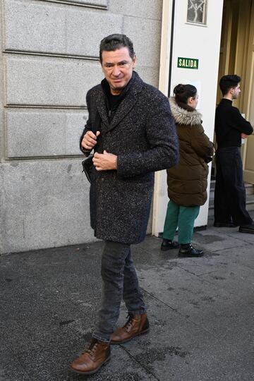 Julio Medem asiste a la capilla ardiente de Marisa Paredes en el Teatro Español.