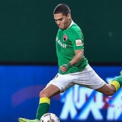 Juanfer, más cerca de River por economía del Shenzhen