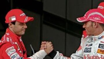 <b>PULSO FINAL. </b>Massa y Hamilton se juegan el título en Interlagos, con siete puntos de ventaja para el británico. El brasileño busca dar un golpe de efecto en su casa.