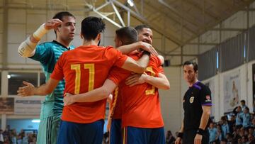 España somete a Guatemala en el primero de sus dos duelos