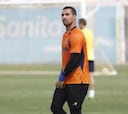 Asenjo: "He venido para trabajar y disfrutar. Estoy ilusionado"