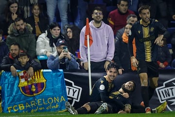 Culé de cuna, socio y canterano del Barcelona, Oriol Soldevila, jugador del Intercity, casi amarga la Copa a su equipo del alma con un hat-trick en el estadio Rico Pérez de Alicante (3-4). 
