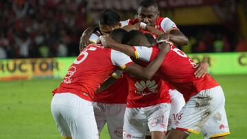 Roa inventa un golazo que deja finalista a Santa Fe