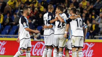 El Deportivo celebra un gol en Las Palmas. 