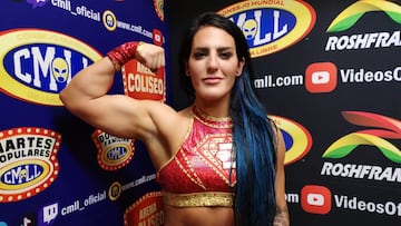 Tessa Blanchard posa durante la sesión de preguntas y respuestas después de la función.