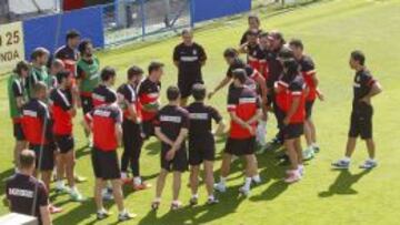 En la plantilla del Atl&eacute;tico existe buen ambiente antes del encuentro ante el Barcelona.