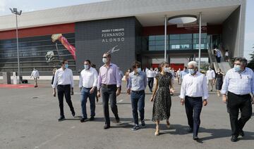 Sus Majestades los Reyes don Felipe VI y do?a Letizia visitar¨®n el Museo de Fernando Alonso.