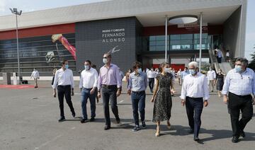 Sus Majestades los Reyes don Felipe VI y doña Letizia visitarón el Museo de Fernando Alonso.