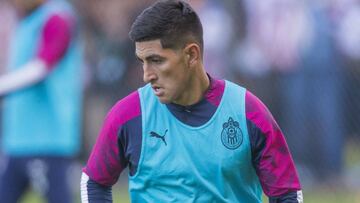 Víctor Guzmán, Chivas