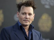Johnny Depp está irreconocible en las primeras imágenes de la película con la que planea su regreso triunfal a Hollywood