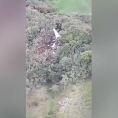 Nuevas y durísimas imágenes aéreas del estado del avión