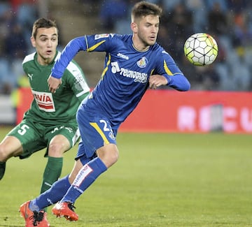 Llegó cedido al Getafe por el Real Madrid la temporada 2015-16.