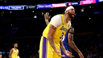 LOS ANGELES, CALIFORNIA - OCTOBER 30: Anthony Davis #3 of the Los Angeles Lakers reacts to a call during the fourth quarter against the Orlando Magic at Crypto.com Arena on October 30, 2023 in Los Angeles, California. NOTE TO USER: User expressly acknowledges and agrees that, by downloading and or using this photograph, User is consenting to the terms and conditions of the Getty Images License Agreement.   Katelyn Mulcahy/Getty Images/AFP (Photo by Katelyn Mulcahy / GETTY IMAGES NORTH AMERICA / Getty Images via AFP)