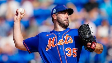 Mar 26, 2023; Port St. Lucie, Florida, USA; New York Mets starting pitcher Justin Verlander (35) throws a pitch against the Miami Marlins during the first inning at Clover Park. Mandatory Credit: Rich Storry-USA TODAY Sports