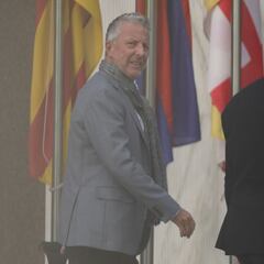 El agente de Koeman, optimista de que sigue en el Barça