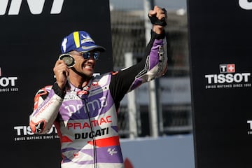 Jorge Martín celebra su victoria en la carrera al esprint, que le sirve para auparse al frente de la clasificación general del mundial.