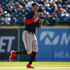 Is Carlos Correa fit to play baseball for the San Francisco Giants?