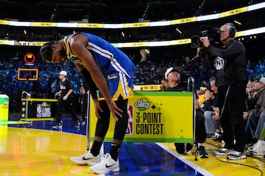 Buddy Hield de los Golden State Warriors igualó el récord absoluto de este Concurso de Triples desde que, con los balones especiales de dos y tres tantos, se juega a 40: él consiguió 31, misma marca que atesoran Tyrese Haliburton y su guía en los Warriors, Curry.