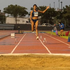 La lluvia impide ver las grandes marcas previstas en Ibiza