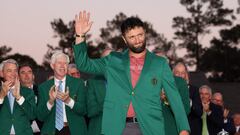 Ceremonia de chaqueta verde en el Masters de Augusta 2023. Jon Rahm campeón.