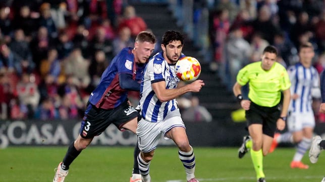 Marín in-extremis evita la zozobra de la Real en Elda