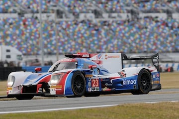 En enero de 2018 Fernando Alonso disputó las 24 Horas de Daytona aún siendo piloto de F1. El asturiano perdió las opciones de pelear la carrera tras tener problemas con los frenos del coche. Acabó 38º. 
 