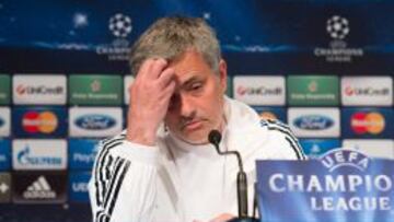 José Mourinho en rueda de prensa.