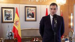 GRAF1996. RABAT, 19/11/2018.- El presidente del Gobierno espa&ntilde;ol, Pedro S&aacute;nchez, durante la rueda de prensa ofrecida tras su reuni&oacute;n con el rey Mohamed VI hoy en el Palacio Real de Rabat. EFE/Ballesteros