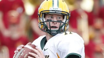 Carson Wentz es uno de los dos candidatos a ser n迆mero 1 del draft 2016 de la NFL.