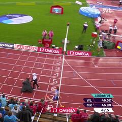 Surrealista: Warholm gana... esquivando activistas