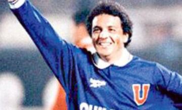 Víctor Hugo Castañeda celebró dos títulos con la U.