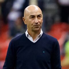 Pako Ayestarán deja de ser técnico de Pachuca