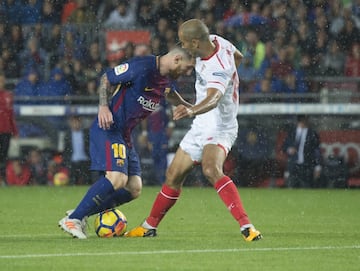 Messi y Guido Pizarro.