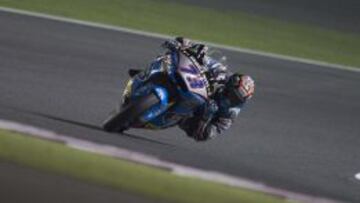 Alex Marquez con la moto del Estrella Galicia 00 Marc VDS en los test de Qatar de Moto2.