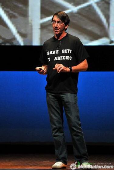 Will Wright trabaja en un programa de TV