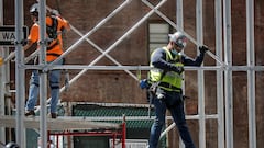 California es uno de los estados con mayor nivel de empleo para los trabajadores de la construcción. Así es el salario por hora.