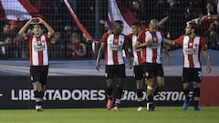 Estudiantes y Botafogo sonríen en la despedida de Verón