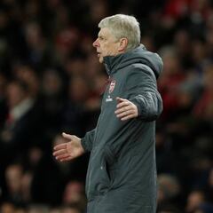Wenger sancionado con tres partidos y 45.000 euros