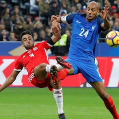 Los equipos de la Premier no se olvidan de Steven N'Zonzi