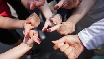 Elecciones 2024: ¿Por qué no debería subir una foto de mi pulgar e INE, luego de votar?