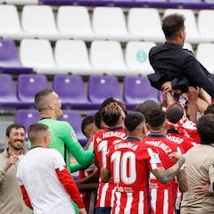 Simeone, a los trabajadores del club: "Decid a los jugadores 'vamos a salir campeones"