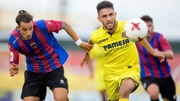 Iván Martín con la camiseta del Villarreal.