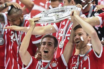 Philipp Lahm y Xabi Alonso.