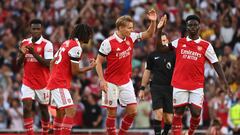 London (United Kingdom), 27/08/2022.- Arsenal's Martin Odegaard (C) celebrates after scoring during the English Premier League soccer match between Arsenal and Fulham at the Emirates Stadium in London, Britain, 27 August 2022. (Reino Unido, Londres) EFE/EPA/ANDY RAIN EDITORIAL USE ONLY. No use with unauthorized audio, video, data, fixture lists, club/league logos or 'live' services. Online in-match use limited to 120 images, no video emulation. No use in betting, games or single club/league/player publications
