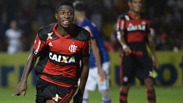 OSASCO, BRAZIL - JANUARY 15: Vinicius Junior of Flamengo celebrates after scoring during a match between Cruzeiro and Flamengo as part of round of sixteen of Sao Paulo Junior Cup 2017 at Prefeito José Liberatti Stadium on January 15, 2017 in Osas