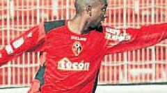 Pina complica el fichaje de Goitom y lo ofrece al Racing